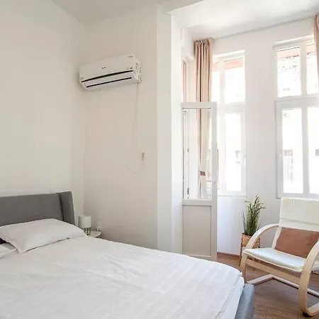 Supreme Luxury 1 Bedroom Апартаменты София