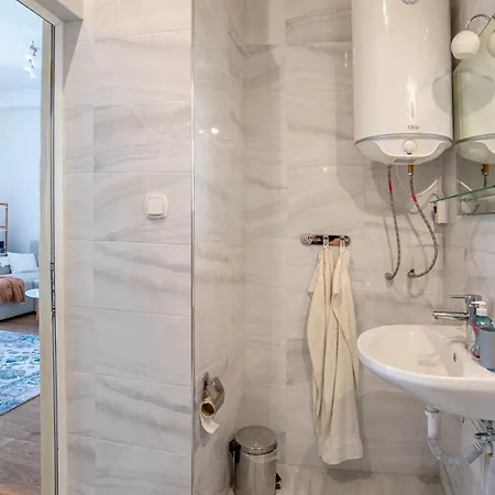 Supreme Luxury 1 Bedroom Апартаменты